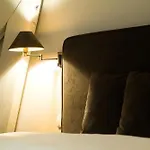 Pol
