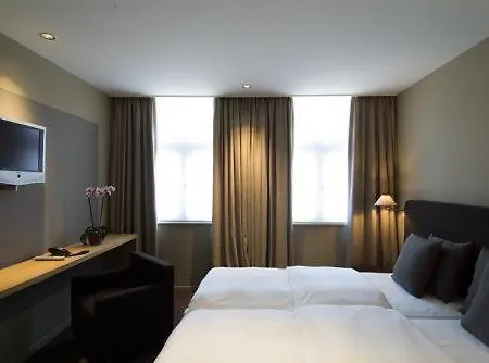 Pol Hotel 4*